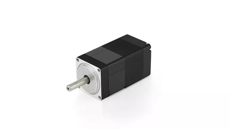 PD1-C28 stepper motor, Nanotec's smallest smart servo, available in various versions rated IP20, IP65 and with open housing for customization.